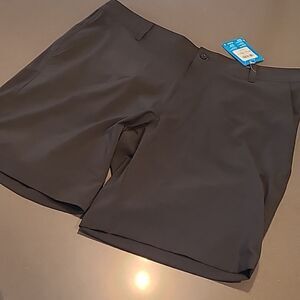 Columbia sz 38w inseam 10 black men's shorts